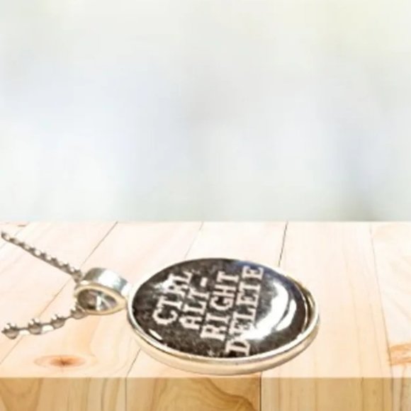 Ctrl-Alt-Right-Delete Peaceful Protest Necklace - Picture 2 of 5